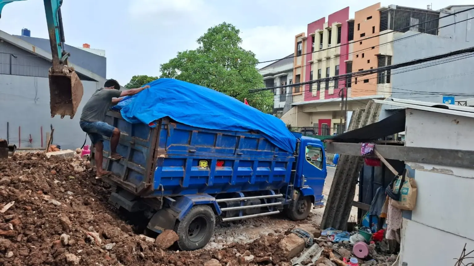 Dokumentasi proyek Cut and Fill Jasa Angkut Laksana